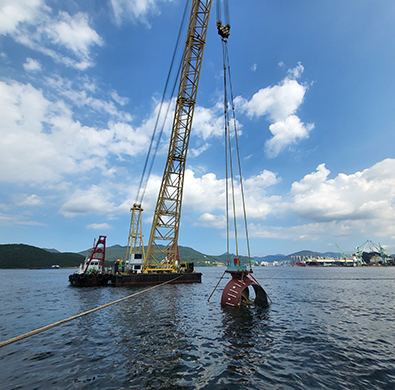 Azimuth thruster underwater mounting